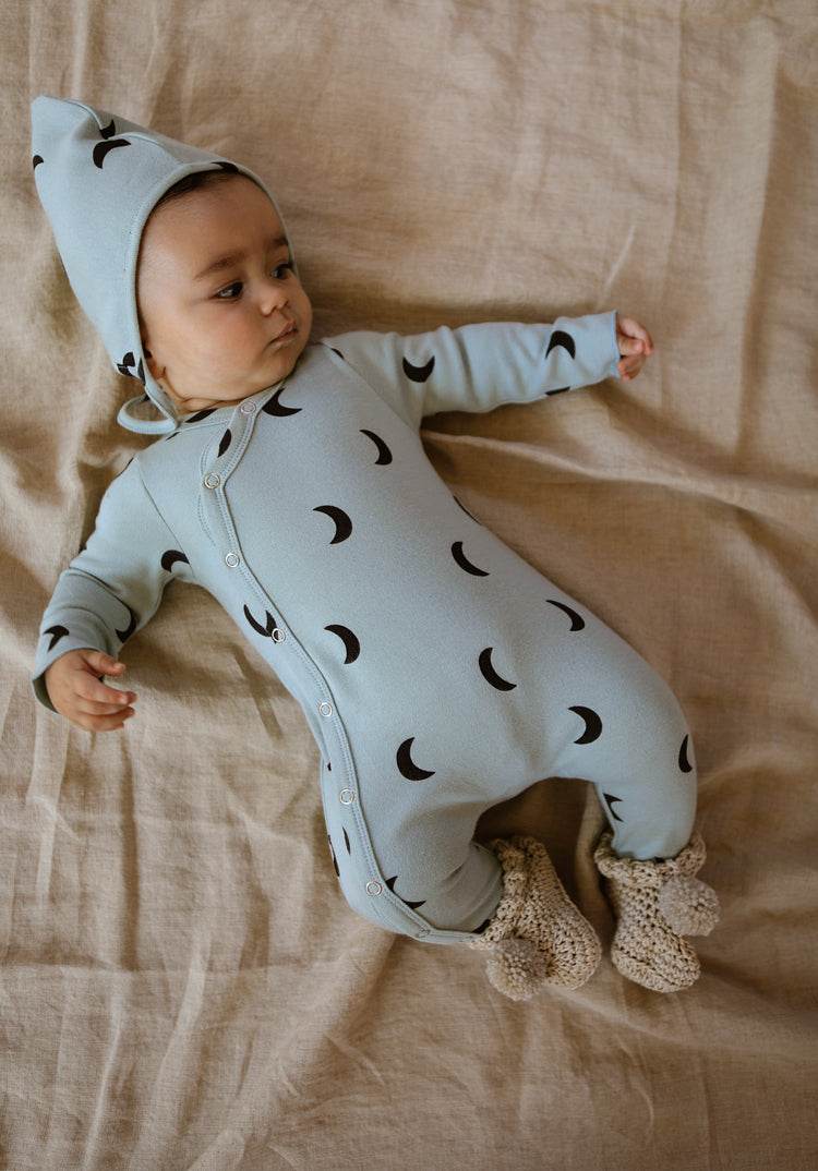 Moons Suit